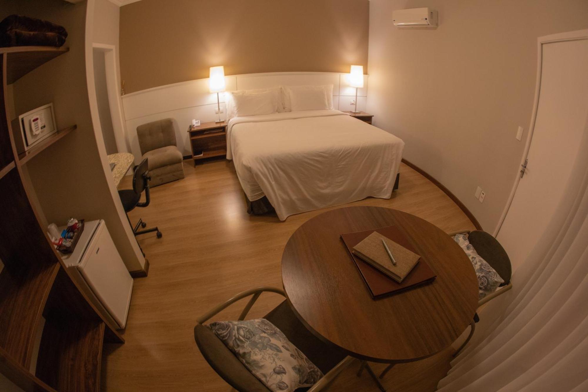 Planalto Select Hotel Ponta Grossa ポンタ・グロッサ エクステリア 写真