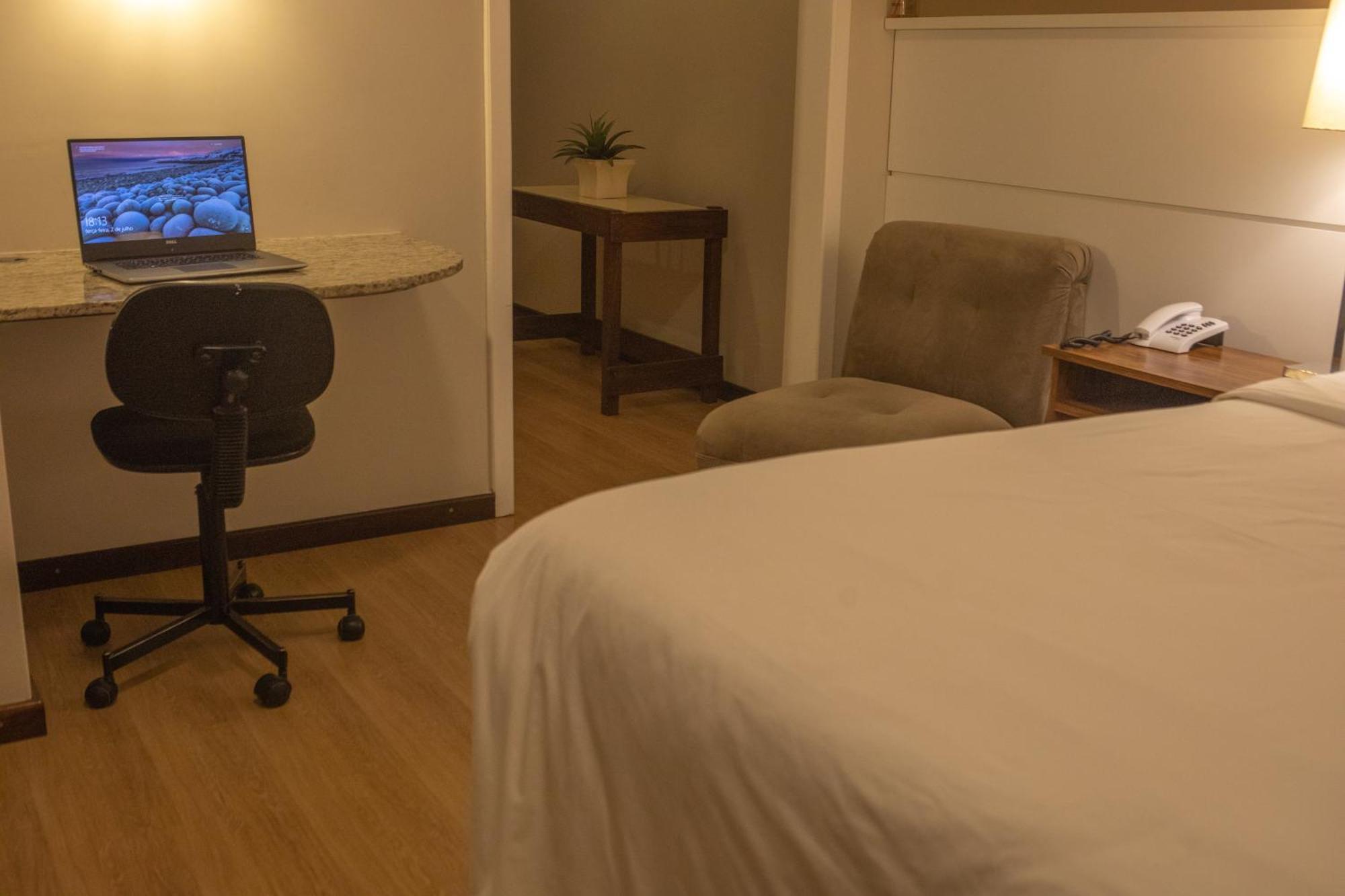 Planalto Select Hotel Ponta Grossa ポンタ・グロッサ エクステリア 写真