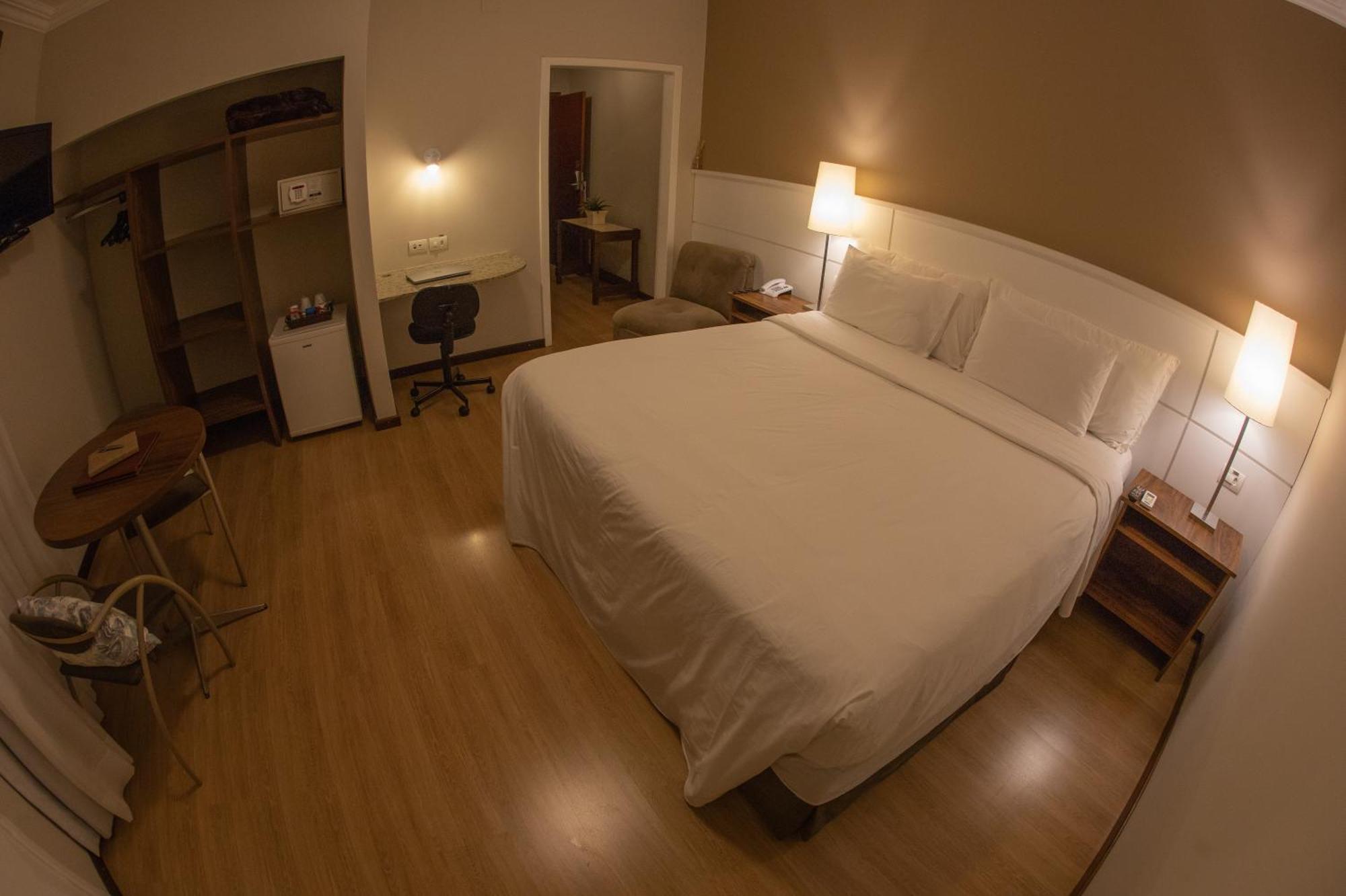 Planalto Select Hotel Ponta Grossa ポンタ・グロッサ エクステリア 写真